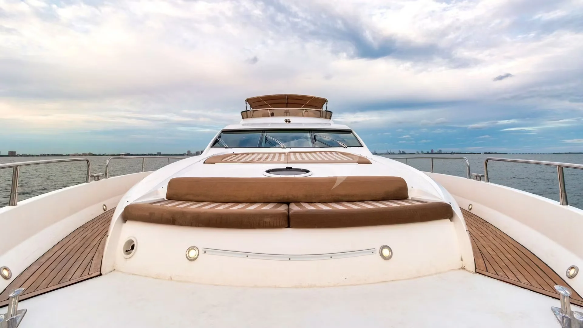 90ft Sunseeker Acqua luxury finishes detail